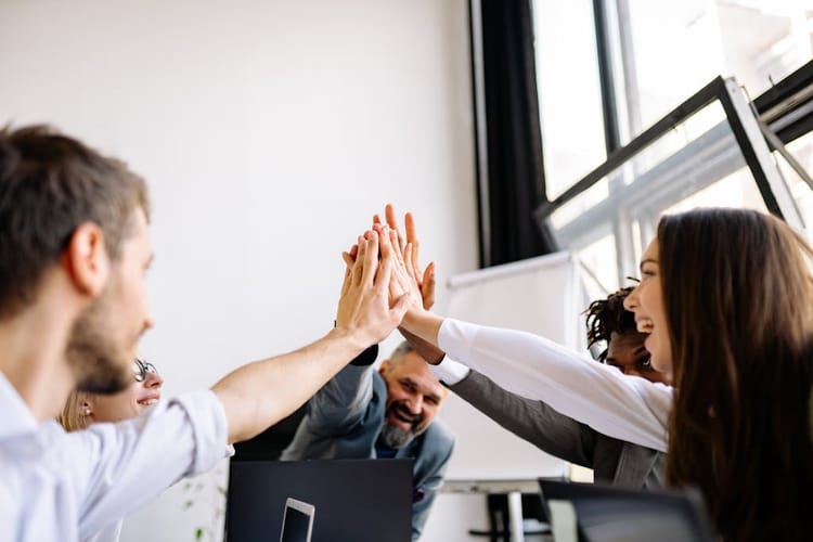 Teambuilding im Büro
