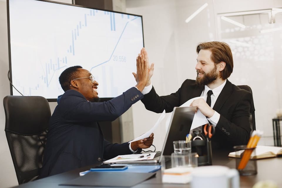 Menschliche Führung neu gedacht: KI für mehr Sicherheit